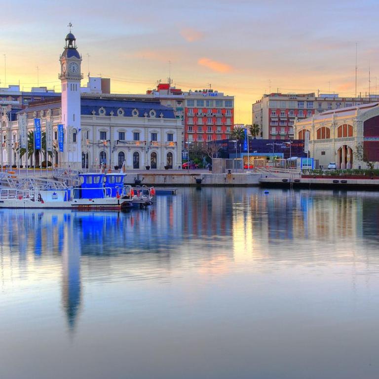 Alójate en el Puerto de Valencia 1 - Apartamento de 1 dormitorio - 1