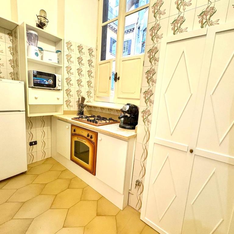 Pantheon Luxury Jacuzzi Apartment - Appartamento con 2 Camere da Letto - 24