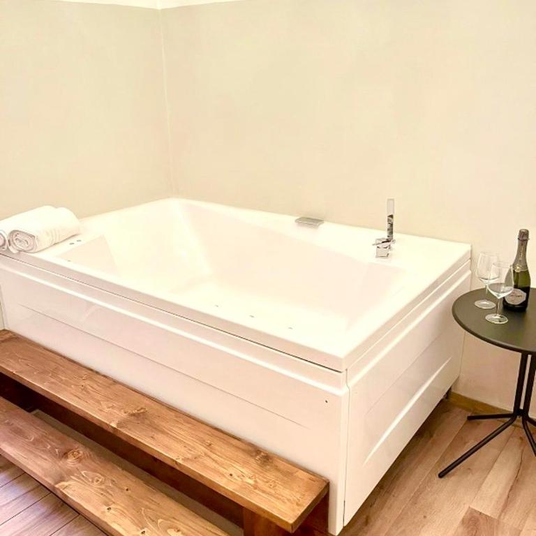Pantheon Luxury Jacuzzi Apartment - Appartamento con 2 Camere da Letto - 5