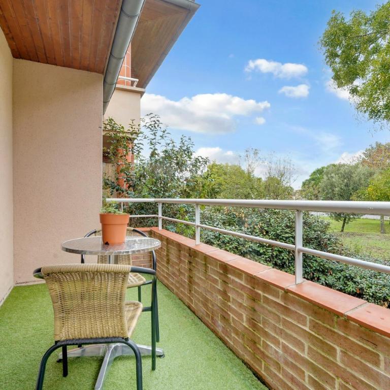 Le Jardin des Muses - T3 climatisé avec terrasse, Piscine et Parking - Apartment mit 2 Schlafzimmern - 11