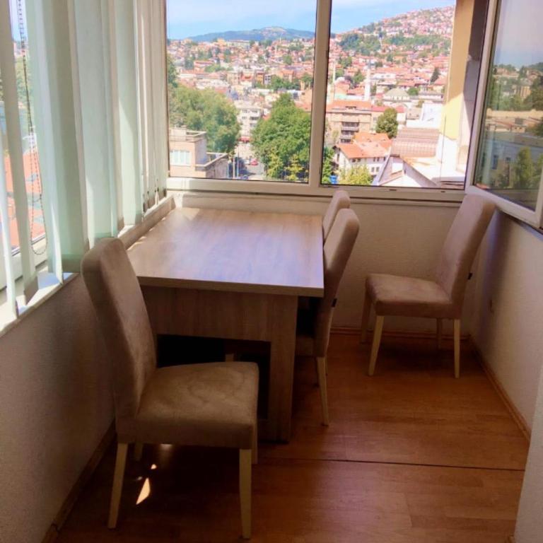 Apartment Old Town -Austrian Square - Apartman sa 2 Spavaće Sobe i Balkonom - 7