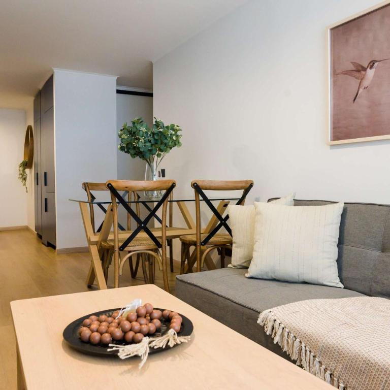 Beauty 2BR Haven for 5 in Lively Las Condes Oasis - Apartment - 4