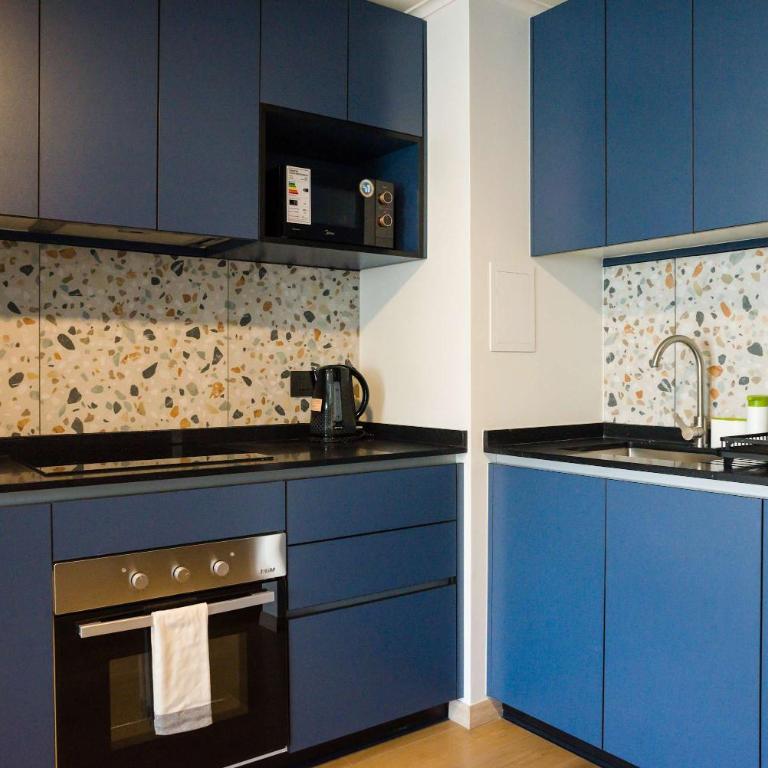 Stylish 2BR Flat for 5 in Lively Las Condes Oasis - Apartamento - 5