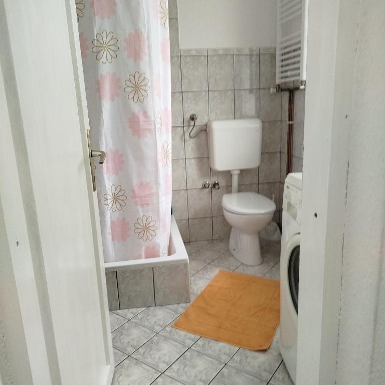 Sejmen - Twin Room with Private External Bathroom - 8