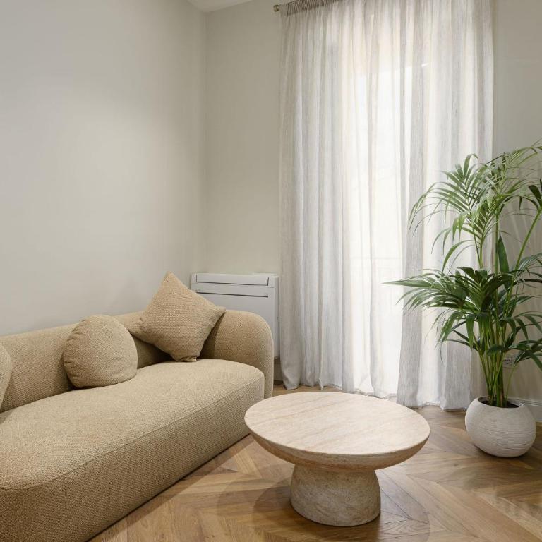 The Signoria - Charming Apartment - Appartamento con 2 Camere da Letto e Balcone - 3