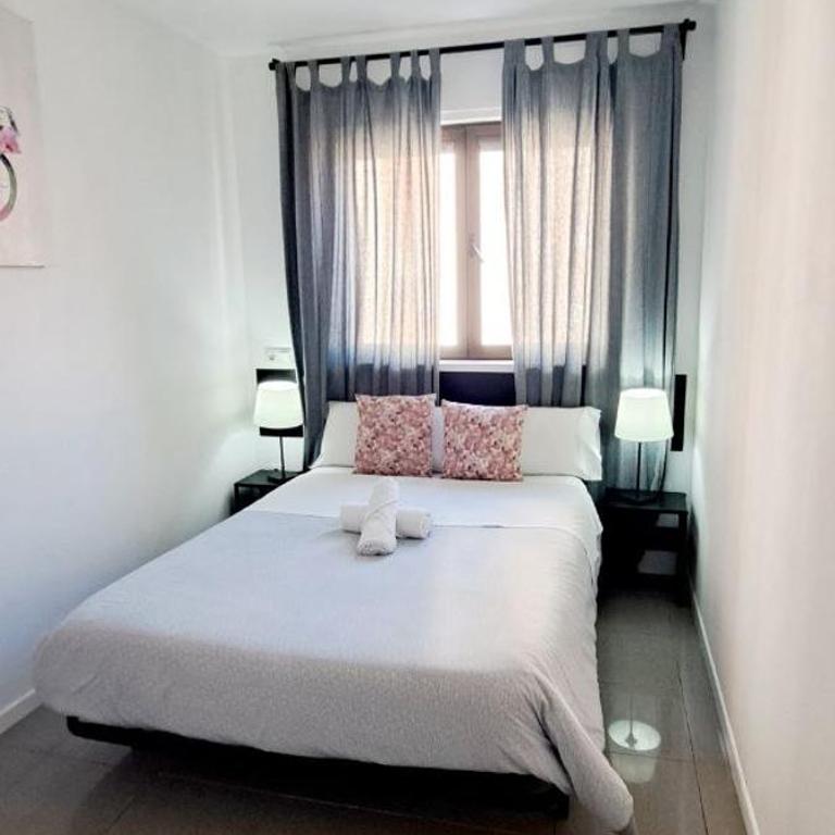 AYZ Sierra de Meira - Auto check-in property - Double Room with Private Bathroom - 2