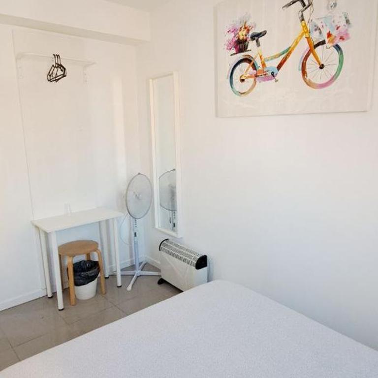 AYZ Sierra de Meira - Auto check-in property - Double Room with Private Bathroom - 4