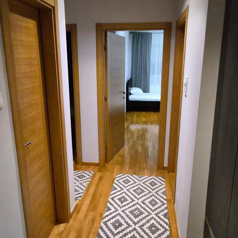 15th Corner Apartment - Two-Bedroom Apartment - 11