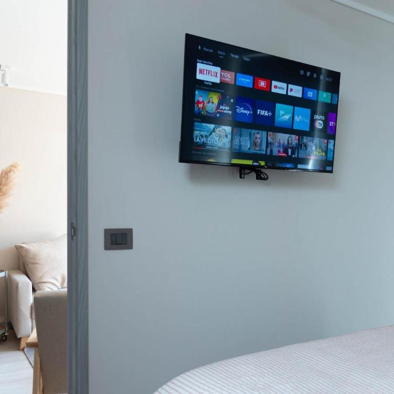 HOM I Cowork Wifi SmartTv SantaLucia Vista Piscina - Apartment - 73