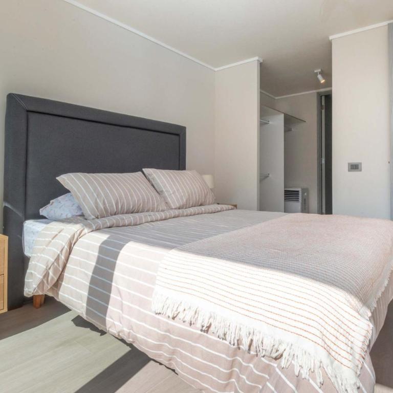 HOM I Cowork Wifi SmartTv SantaLucia Vista Piscina - Apartment - 5