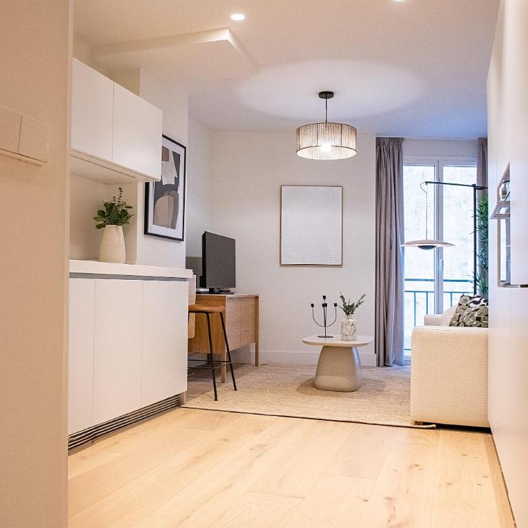 Excelsa Apartments - Estudio - 11