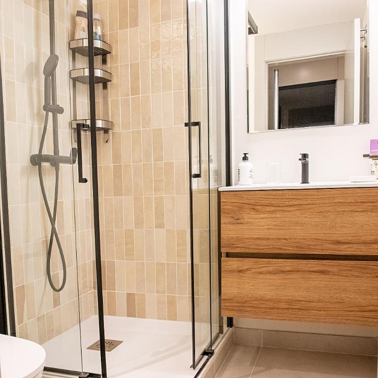 Excelsa Apartments - Estudio Deluxe con cama grande - 11