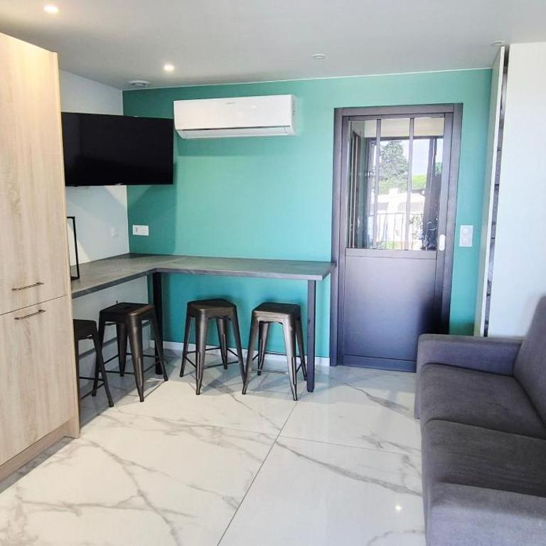 Studio 7 mn mer, refait neuf, cosy, parking, piscine - Studio Standard - 1