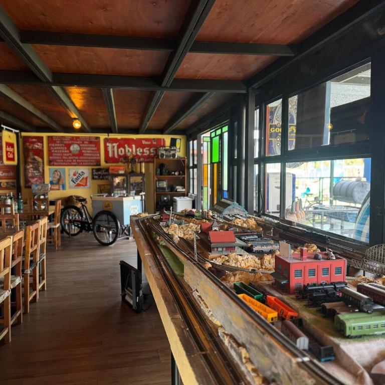 El Vagón del Tiempo-Museo Retro, Autos Clásicos - Casa de 2 dormitorios - 9