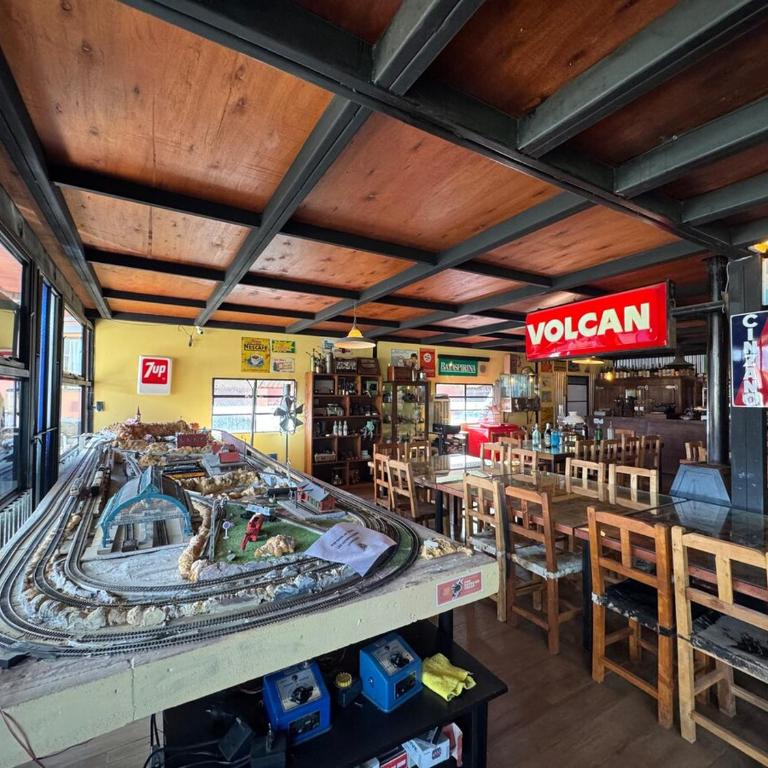 El Vagón del Tiempo-Museo Retro, Autos Clásicos - Casa de 2 dormitorios - 57
