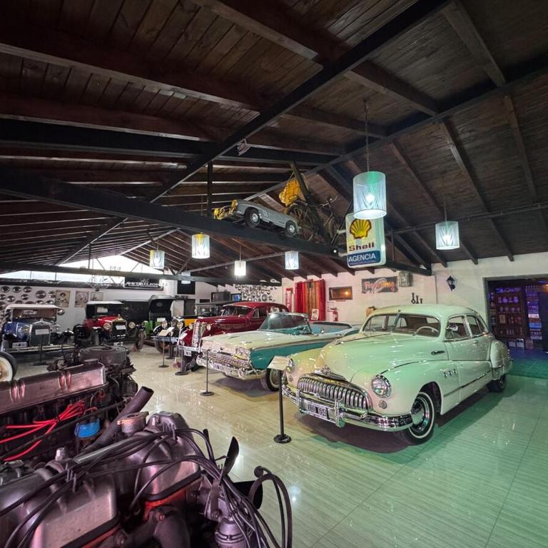 El Vagón del Tiempo-Museo Retro, Autos Clásicos - Casa de 2 dormitorios - 76