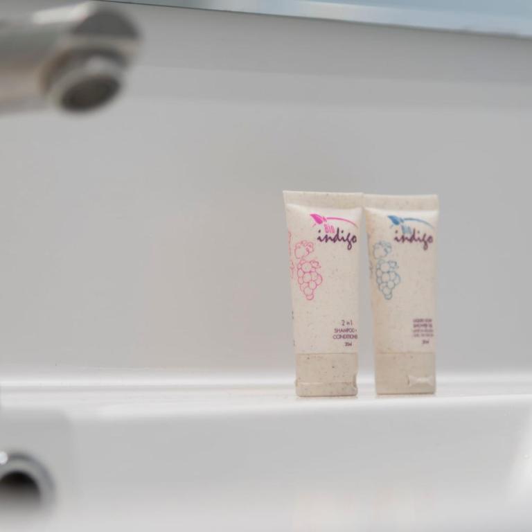 HOM I Wifi CoWork Gyn SmartTv AireAcond Piscina - Apartment - 32