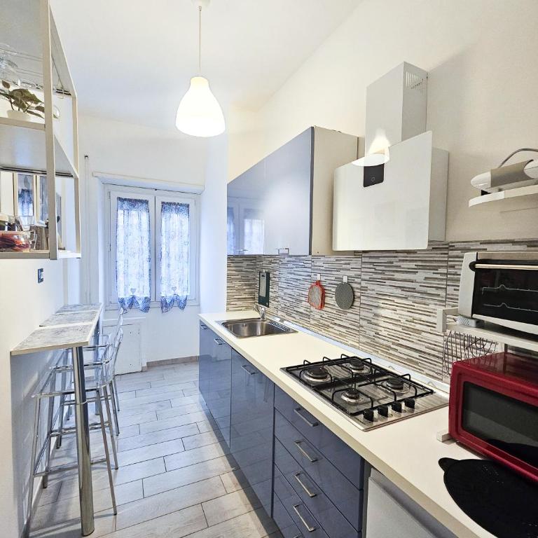 La Dolce Vita apartment in Rome - Appartamentino su 2 Livelli - 8