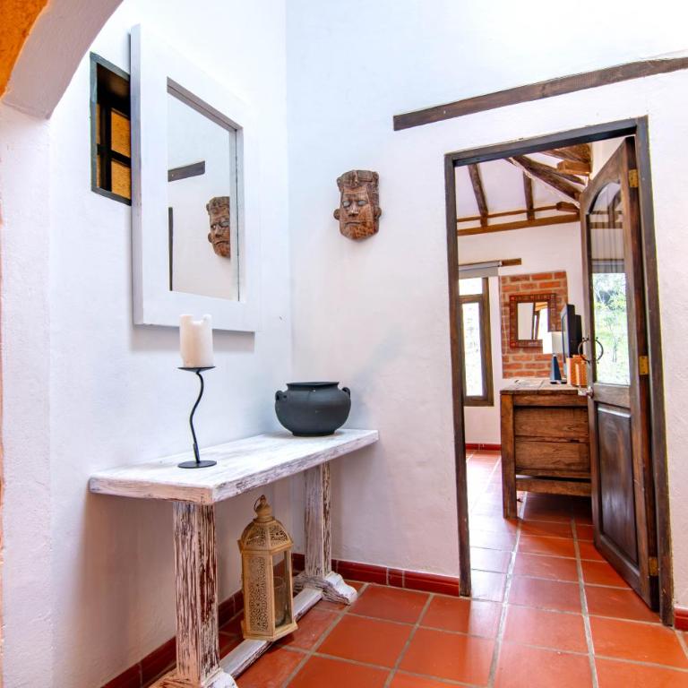 Casa familiar con jacuzzi y vista increíble - Three-Bedroom Apartment - 8
