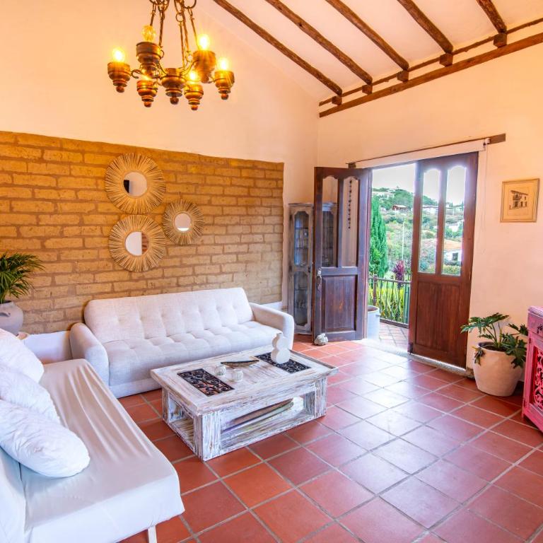 Casa familiar con jacuzzi y vista increíble - Three-Bedroom Apartment - 26