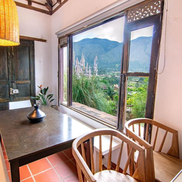 Casa familiar con jacuzzi y vista increíble - Three-Bedroom Apartment - 7