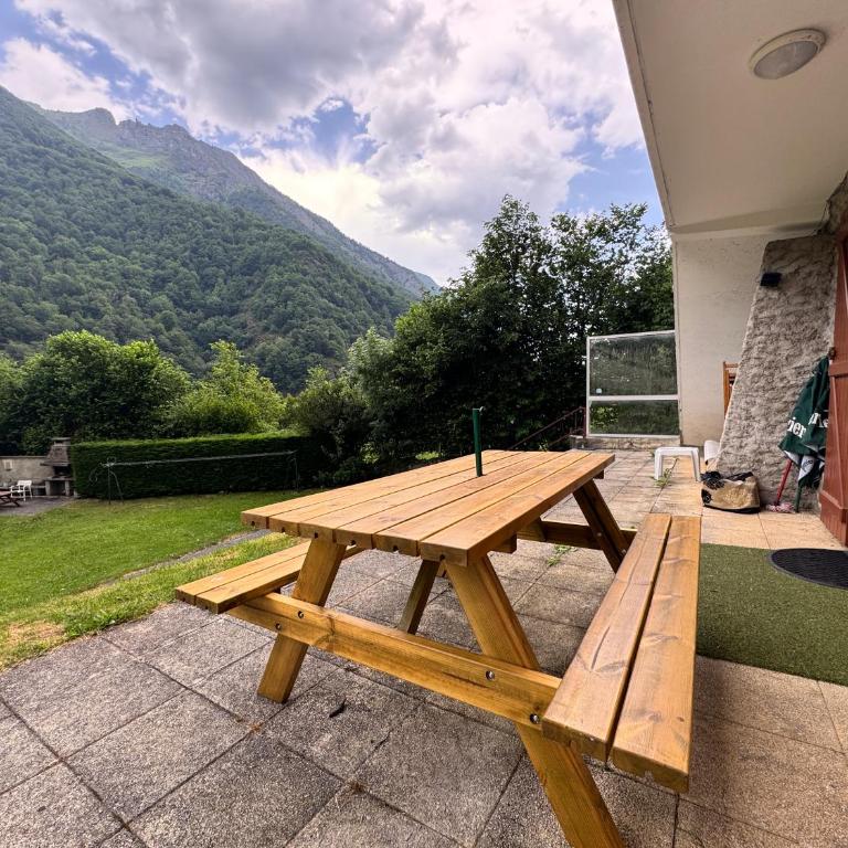 T2 ensoleillé. Terrasse, jardin commun, vue, parking. - Appartamento con 1 Camera da Letto - 22