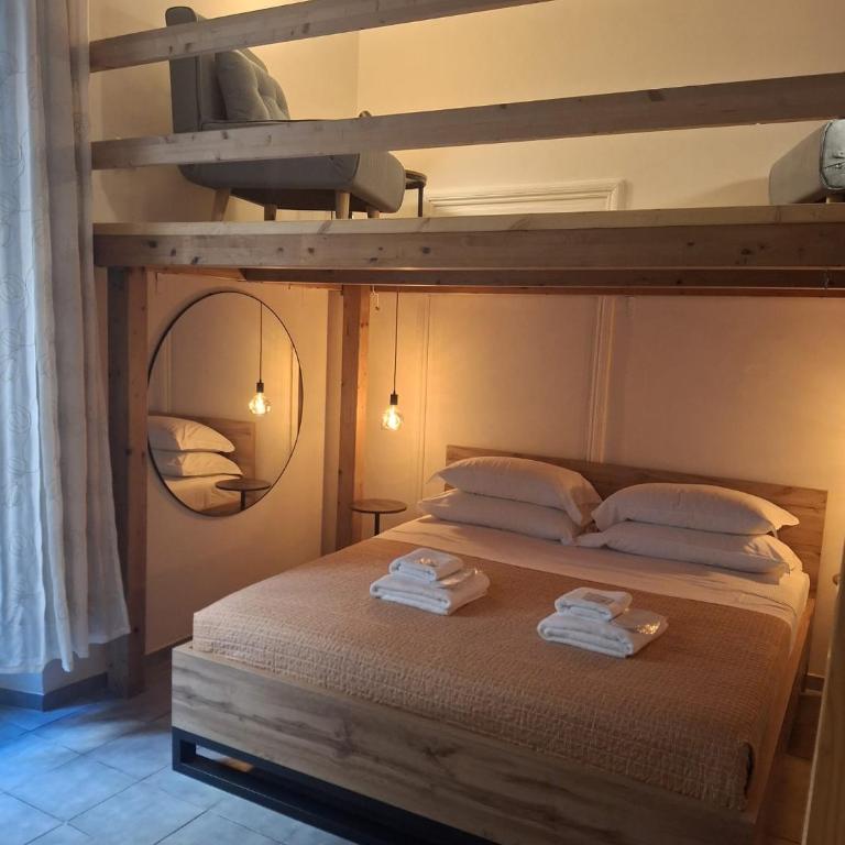 Double B Ferruccio I - Camera Familiare con Bagno Privato Esterno - 1