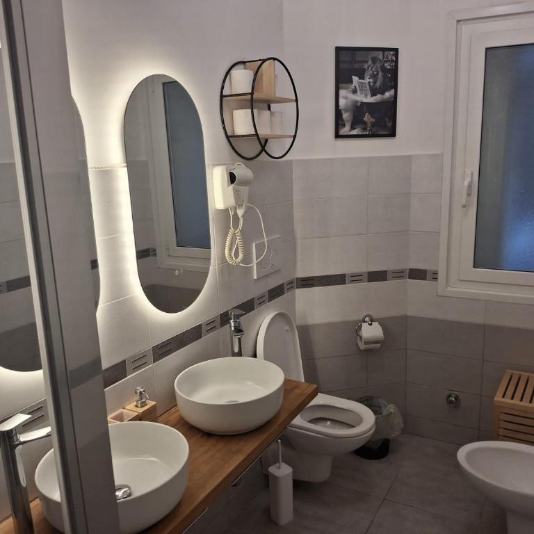 Double B Ferruccio I - Camera Familiare con Bagno Privato Esterno - 6