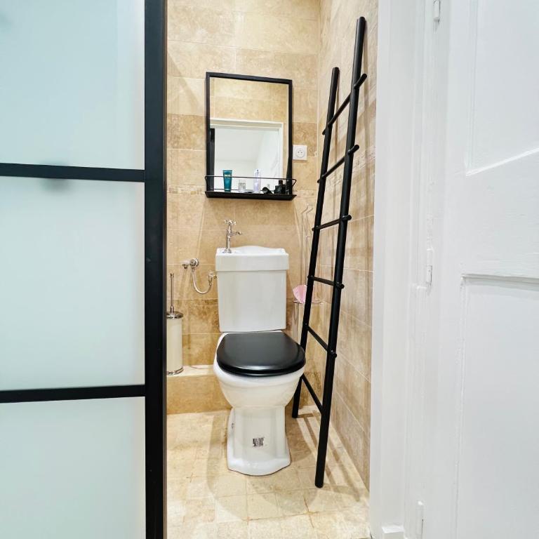 Studio Port-Garibaldi proche mer calme et AC - Appartement 1 Chambre - 8