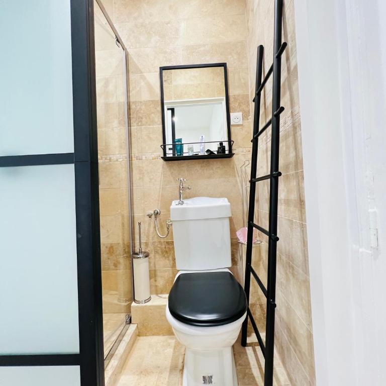 Studio Port-Garibaldi proche mer calme et AC - Appartement 1 Chambre - 10