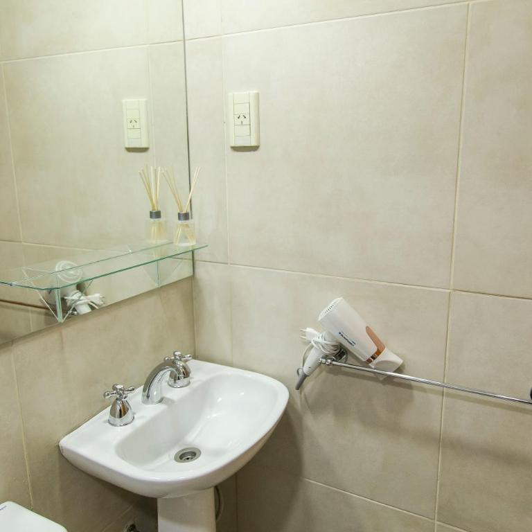 Aparts Cerro comision - Amplios, con vista a los Cerros y Lago Argentino - Zona tranquila cerca del Centro - Apartamento de 1 dormitorio - 23