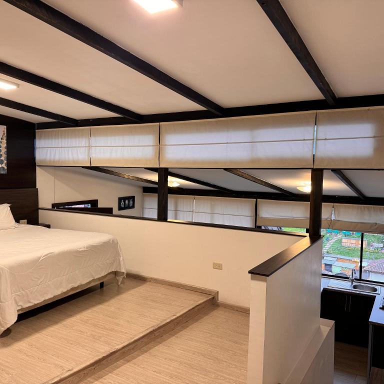 Suite con vista a la ciudad - Estudio Deluxe - 9
