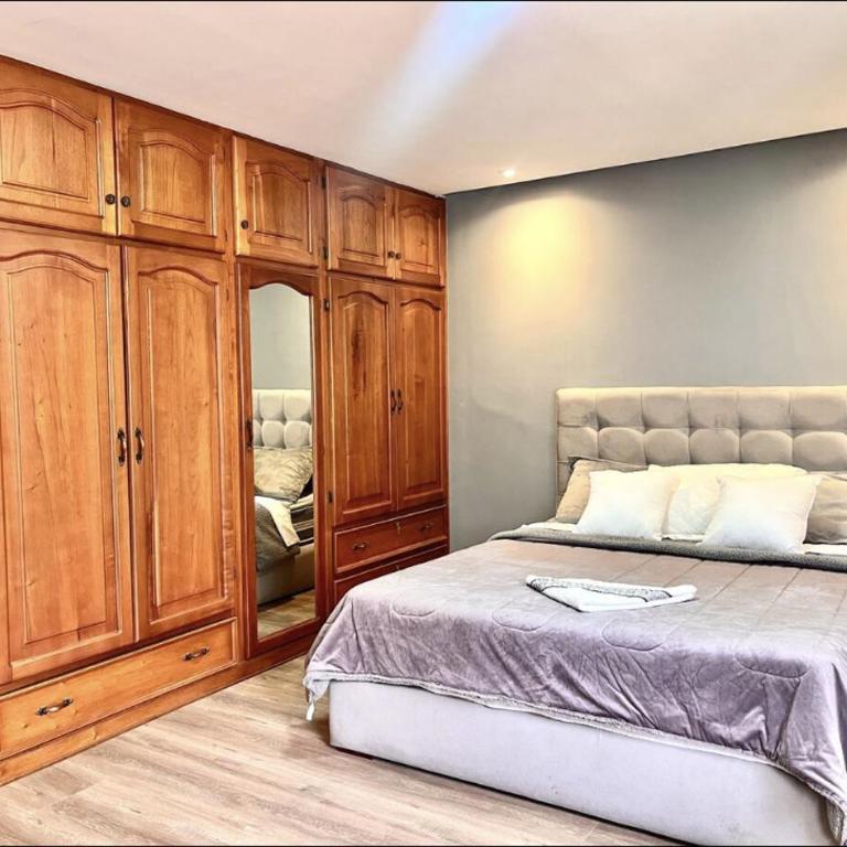 Casa Equipada cerca Hotel Oro Verde Cuenca - Habitación Doble - 2