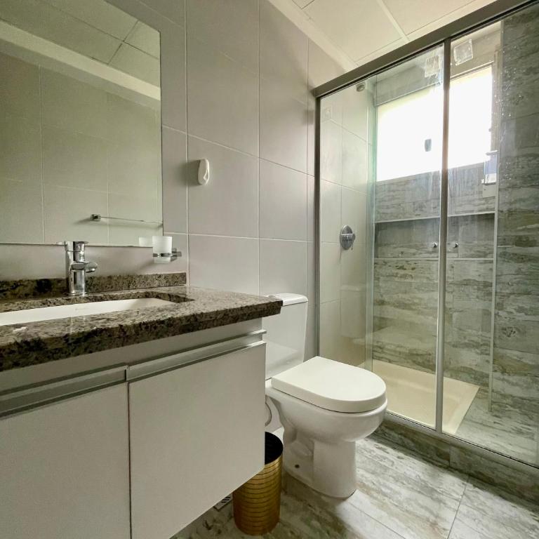 Departamento moderno cerca de la Av América Cochabamba - Two-Bedroom Apartment - 10