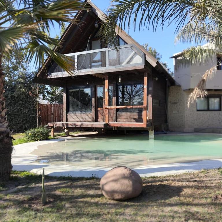 Cabaña rústica con pileta tipo playa en Salta Capital - Casa de 2 dormitorios - 9