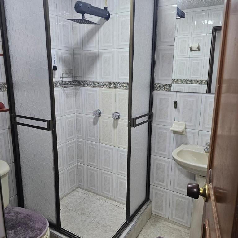 Comfortable apartment, close to the airport - Apartamento de 2 dormitorios - 9