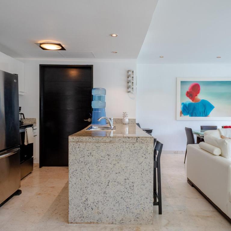 Elements 215 condo - Two-Bedroom Apartment - 25