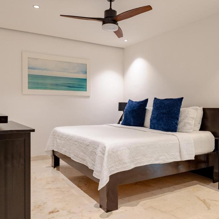 Elements 215 condo - Two-Bedroom Apartment - 48