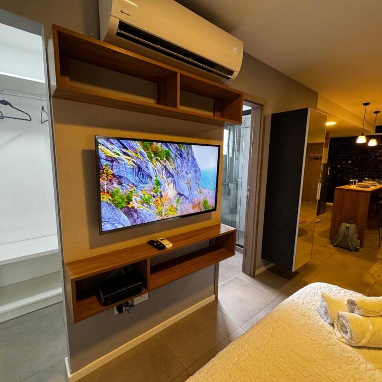 Luxury Apartment with Cowork Space, WiFi, and a Pool in a Business Area - Estudio Deluxe con cama grande - 2