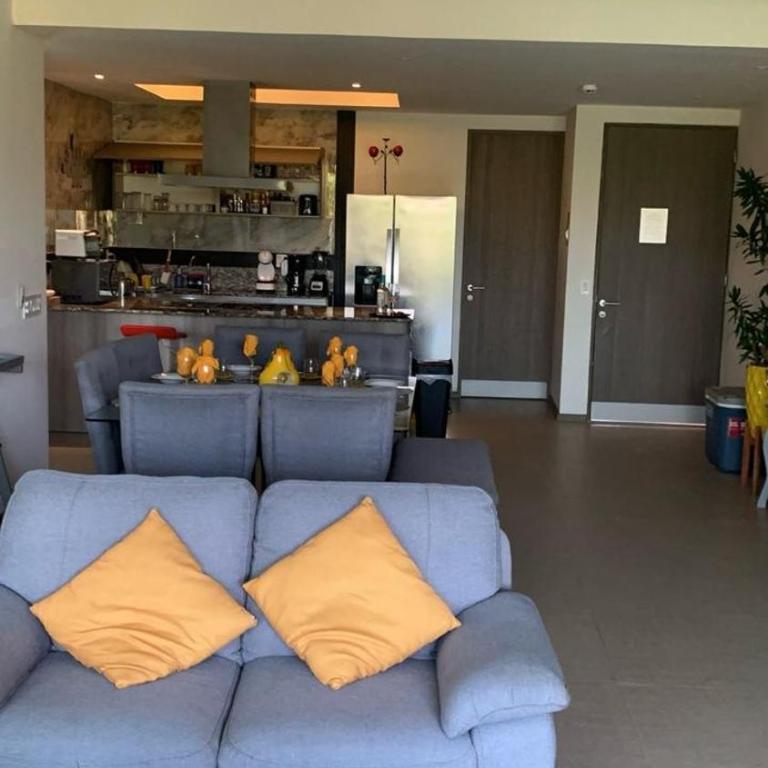 LUJOSO DEPA CON PLAYA PRIVADA en la Isla Residences Acapulco - Apartamento de 2 dormitorios con balcón y terraza - 3