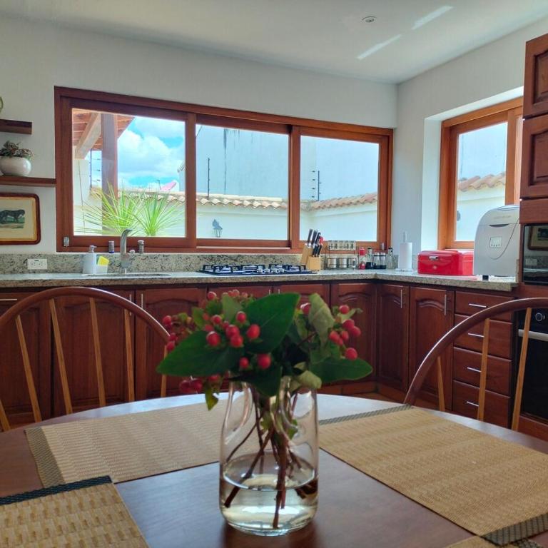 Exclusiva Casa BBQ Parking & Confort - Two-Bedroom Villa - 15