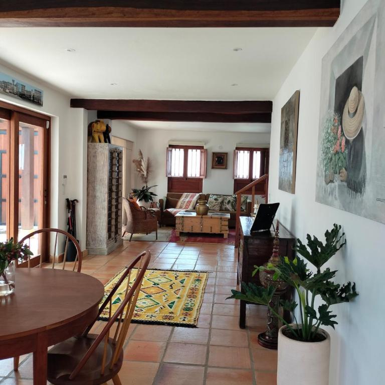 Exclusiva Casa BBQ Parking & Confort - Two-Bedroom Villa - 27