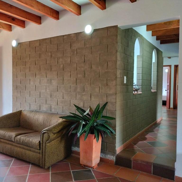 Cabaña para grupos con Parrilla & Hamacas - Apartment - 17
