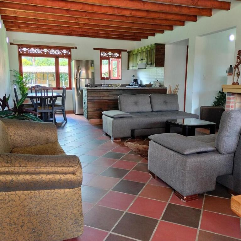 Cabaña para grupos con Parrilla & Hamacas - Apartment - 45