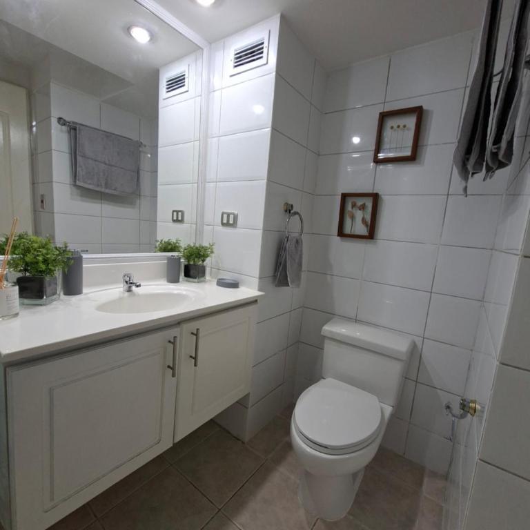 Costanera Center MUT Barrio el Golf - Two-Bedroom Apartment - 2