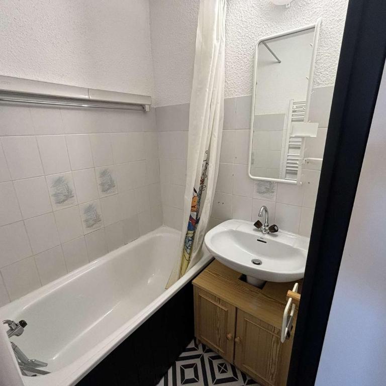 Appartement lumineux 2 pièces à 400m des pistes, parking inclus - Apartment mit 1 Schlafzimmer - 10