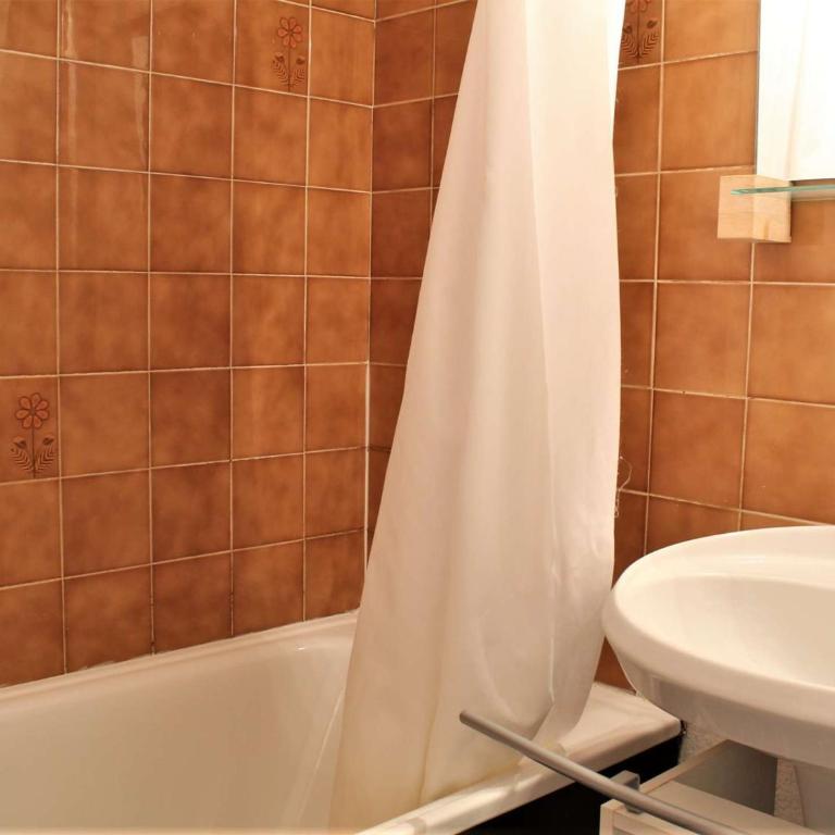 Studio montagne 4 pers, Sud, Ski aux pieds - Appartement 1 Chambre - 9