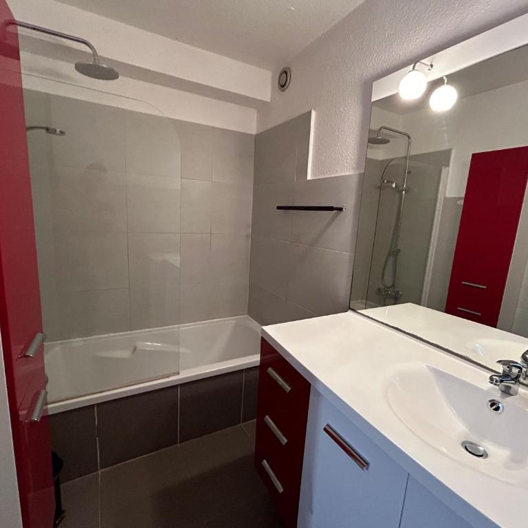 Appartement 6 personnes, terrasse, parking privatif - FR-1-837-50 - Appartement - 14