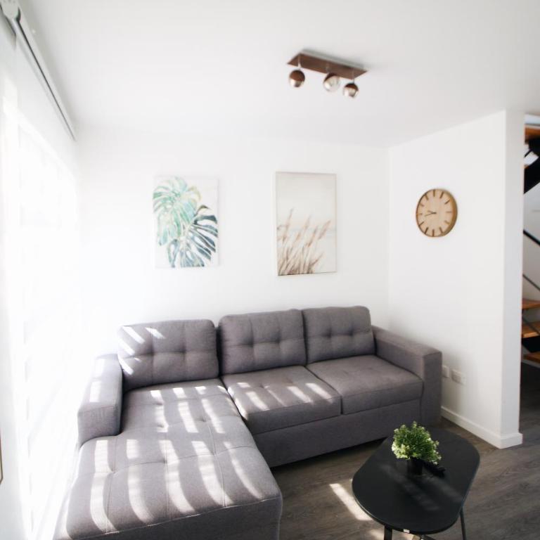 Beach House El Tabo - Three-Bedroom Vacation Home - 33