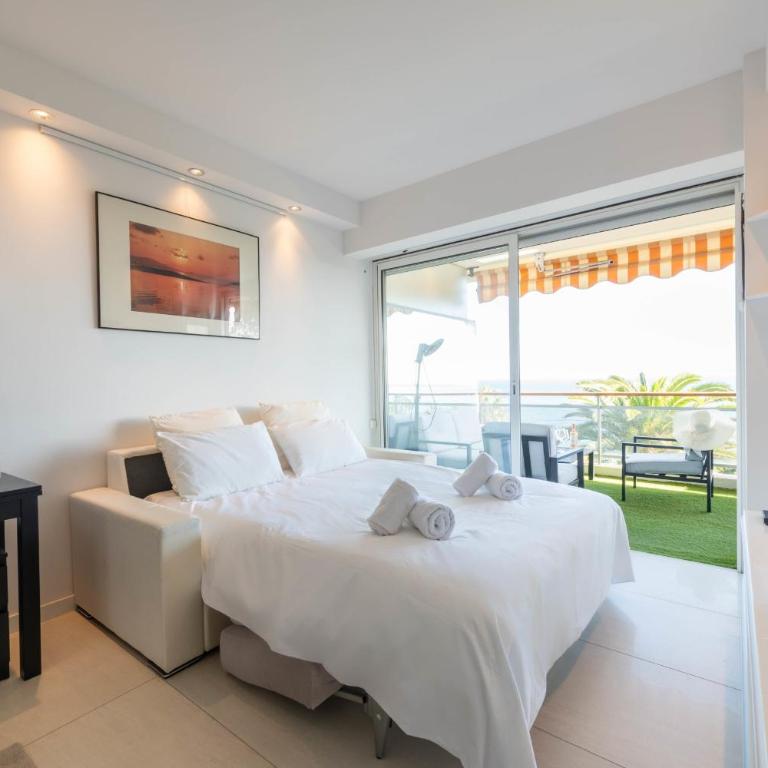 Apartment with Terrace Pool & Beach Access - Appartement - 23
